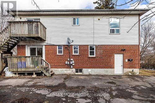 Common front entrance and separate side entrances - 380 Phillip Murray Avenue, Oshawa (Lakeview), ON - Outdoor With Exterior