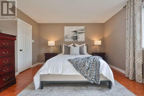 3022 Dalehurst Drive, Mississauga, ON - Indoor Photo Showing Bedroom