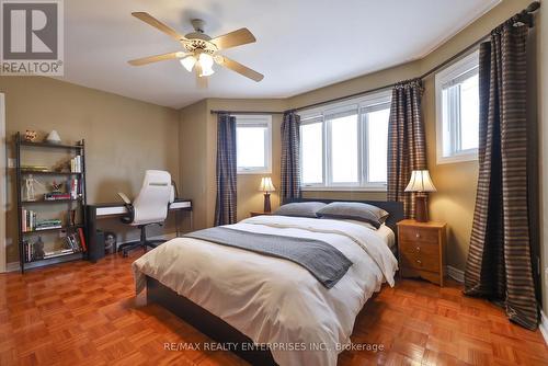 3022 Dalehurst Drive, Mississauga, ON - Indoor Photo Showing Bedroom