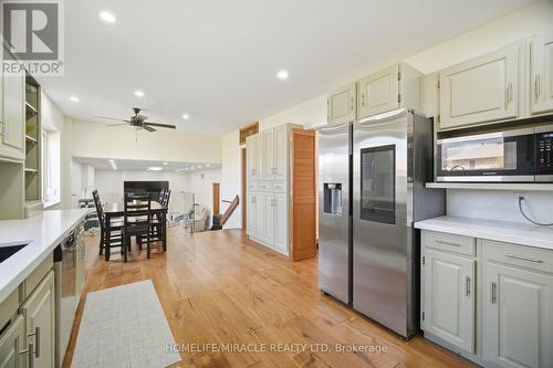 38 Leclaire Street, Hamilton, ON - Indoor Photo Showing Kitchen With Upgraded Kitchen