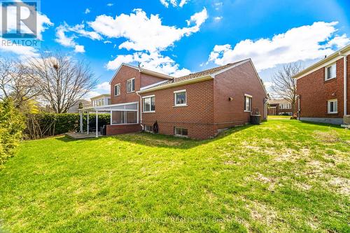 38 Leclaire Street, Hamilton, ON - Outdoor