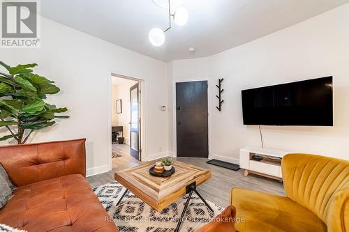 19 Century Street, Hamilton, ON - Indoor Photo Showing Living Room