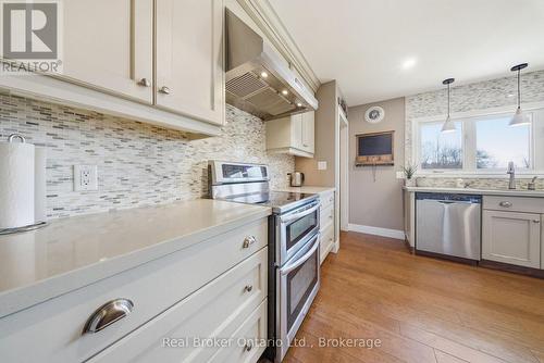 9639 Sideroad 27 Side Road, Erin, ON - Indoor Photo Showing Kitchen