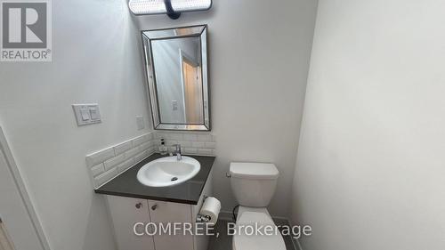 1 Red Maple Lane, Barrie (Innis-Shore), ON - Indoor Photo Showing Bathroom