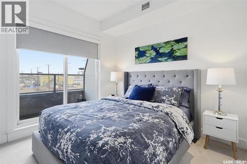 217 404 C Avenue S, Saskatoon, SK - Indoor Photo Showing Bedroom