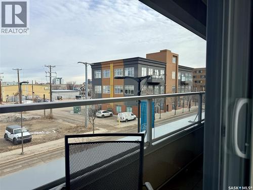 217 404 C Avenue S, Saskatoon, SK - Outdoor