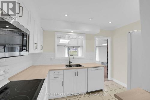 37 Nicklin Crescent, Guelph, ON - Indoor Photo Showing Kitchen