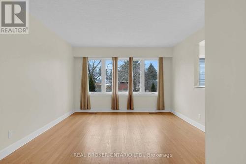 37 Nicklin Crescent, Guelph, ON - Indoor Photo Showing Other Room