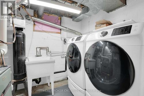 37 Nicklin Crescent, Guelph, ON - Indoor Photo Showing Laundry Room