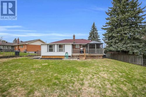 37 Nicklin Crescent, Guelph, ON - Outdoor With Deck Patio Veranda