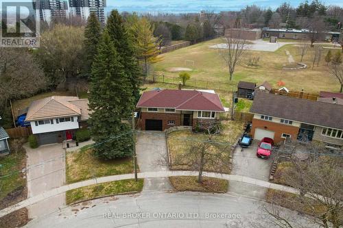 37 Nicklin Crescent, Guelph, ON - Outdoor