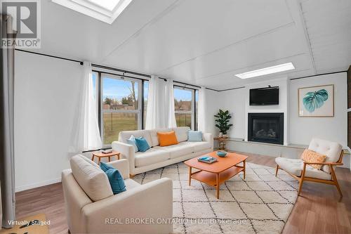 37 Nicklin Crescent, Guelph, ON - Indoor Photo Showing Living Room With Fireplace