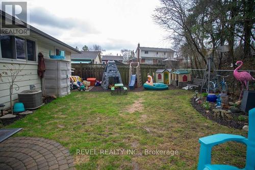 102 Century Hill Drive, Kitchener, ON - Outdoor