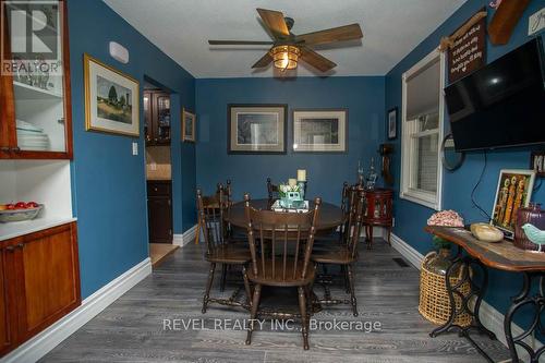 102 Century Hill Drive, Kitchener, ON - Indoor Photo Showing Dining Room