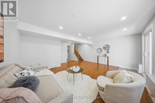 1496 Franklin Boulevard, Cambridge, ON - Indoor Photo Showing Living Room