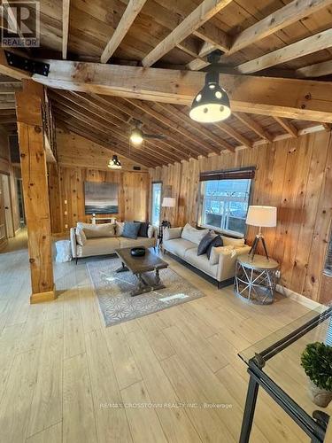 1056 Elm Road, Innisfil, ON - Indoor