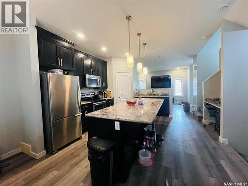 642 Glenridge Avenue, Swift Current, SK - Indoor Photo Showing Kitchen With Upgraded Kitchen
