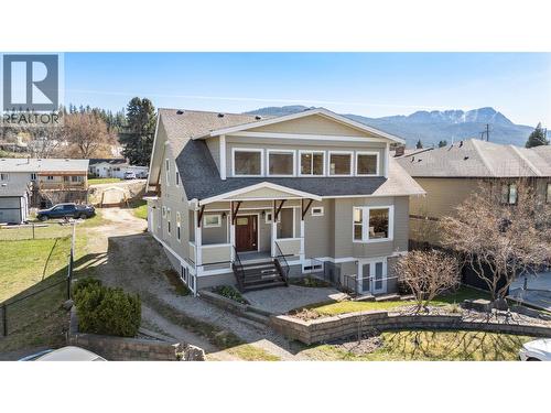 1050 9 Avenue NE  Salmon Arm, BC V1E 4A8