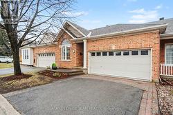 25 SAWCHUK TERRACE  Ottawa, ON K2K 3H1