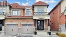 642 Sweetwater Crescent, Newmarket, ON  - Outdoor With Facade 