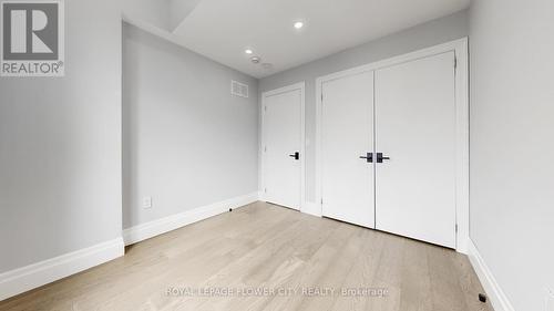 642 Sweetwater Crescent, Newmarket, ON - Indoor Photo Showing Other Room