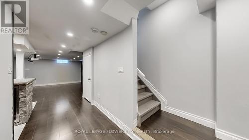642 Sweetwater Crescent, Newmarket, ON - Indoor Photo Showing Other Room