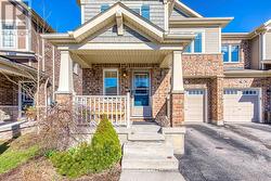 33 - 22 SPRING CREEK DRIVE Hamilton (Waterdown), ON L8B 1V7