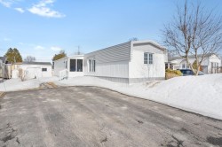 1452 Rue St-Marc  Québec (Sainte-Foy/Sillery/Cap-Rouge), QC G2G 1S7