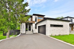 973 Rue St-Jean Chambly, QC J3L 2W2