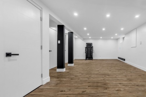 Salle de jeux - 216 Av. St-Louis, Pointe-Claire, QC - Indoor Photo Showing Other Room