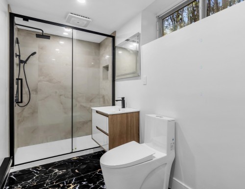 Salle de bains - 216 Av. St-Louis, Pointe-Claire, QC - Indoor Photo Showing Bathroom