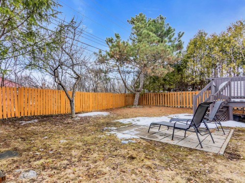 Cour - 216 Av. St-Louis, Pointe-Claire, QC - Outdoor