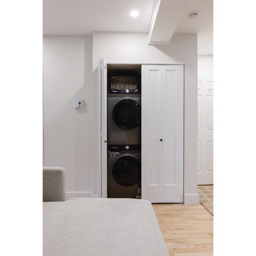 Salle de lavage - 3841 Rue Drolet, Montréal (Le Plateau-Mont-Royal), QC - Indoor Photo Showing Laundry Room