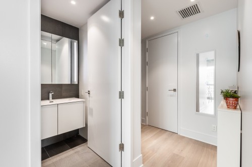 Mud Room - 1910-1188 Av. Union, Montréal (Ville-Marie), QC - Indoor Photo Showing Other Room