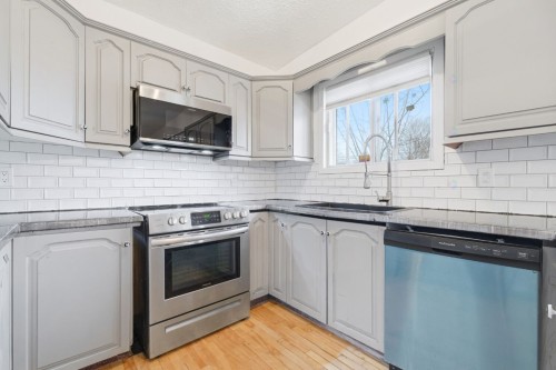 Cuisine - 957 Rue Dufferin, Granby, QC - Indoor Photo Showing Kitchen With Upgraded Kitchen