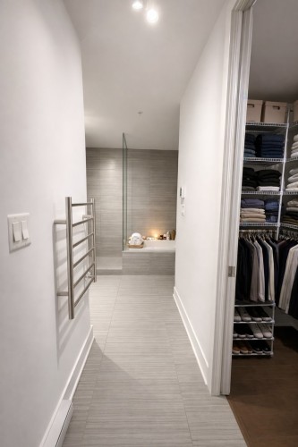 Master Bathroom - Ph02-2160 Av. Terry-Fox, Laval (Chomedey), QC - Indoor Photo Showing Other Room