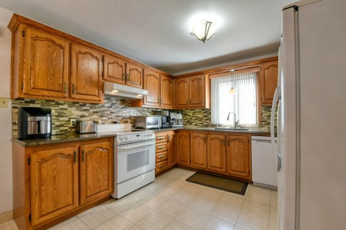 Kitchen - 11263  - 11269 Av. Éthier, Montréal (Montréal-Nord), QC - Indoor Photo Showing Kitchen