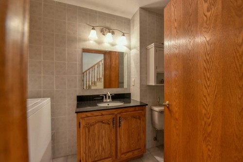 Bathroom - 11263  - 11269 Av. Éthier, Montréal (Montréal-Nord), QC - Indoor Photo Showing Bathroom
