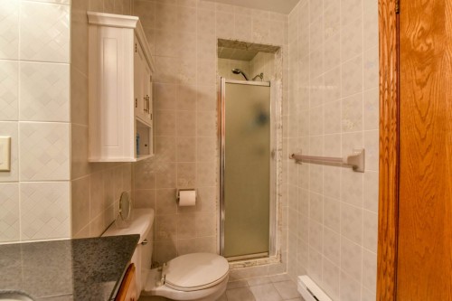 Bathroom - 11263  - 11269 Av. Éthier, Montréal (Montréal-Nord), QC - Indoor Photo Showing Bathroom