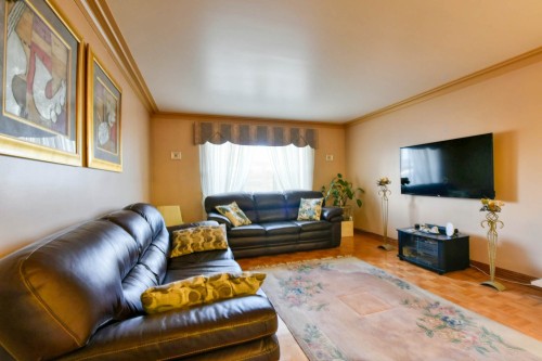 Living Room - 11263  - 11269 Av. Éthier, Montréal (Montréal-Nord), QC - Indoor Photo Showing Living Room