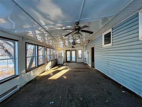 Pierson, Manitoba - Indoor Photo Showing Other Room