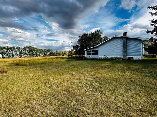 Pierson, Manitoba - Outdoor With View