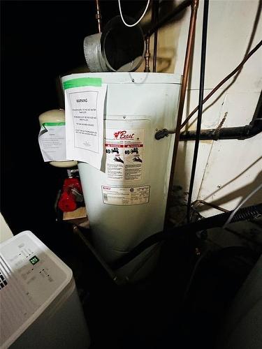 Pierson, Manitoba - Indoor Photo Showing Basement