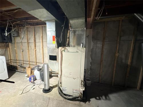 Pierson, Manitoba - Indoor Photo Showing Basement