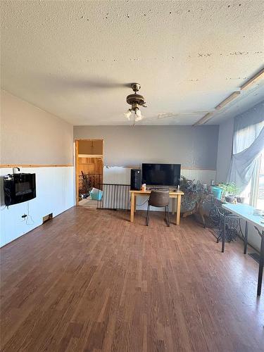 Pierson, Manitoba - Indoor