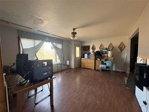 Pierson, Manitoba - Indoor