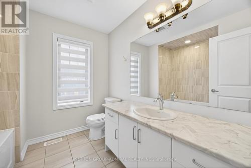 2237 Grainger Loop, Innisfil, ON - Indoor Photo Showing Bathroom