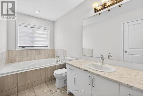 5pc Ensuite - 2237 Grainger Loop, Innisfil, ON - Indoor Photo Showing Bathroom