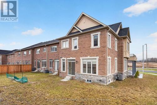 2237 Grainger Loop, Innisfil, ON - Outdoor