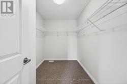 Walk-In Closet - 